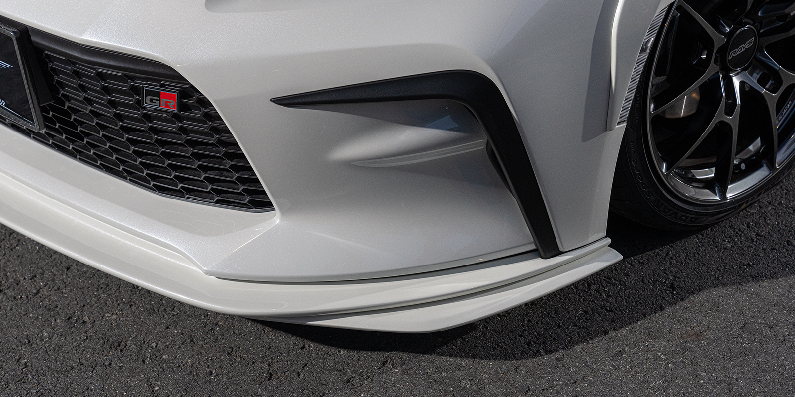 TOYOTA GR86 ZN8 FRONT SIDE DIFFUSER 2P