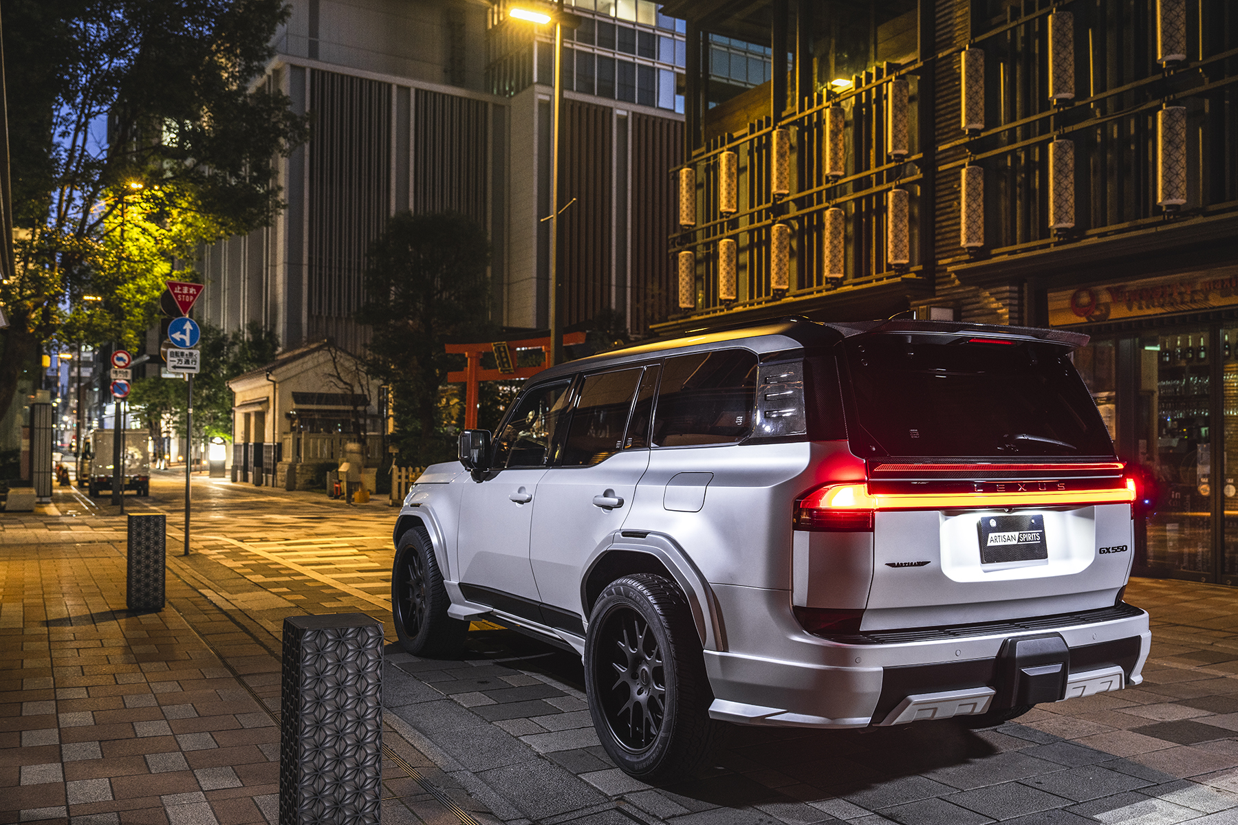 VEHICLE HIGHLIGHTS | ARTISAN SPIRITS