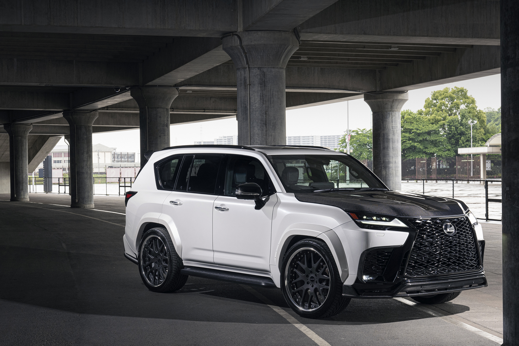 LEXUS LX ARTISAN COMPLETE STYLE