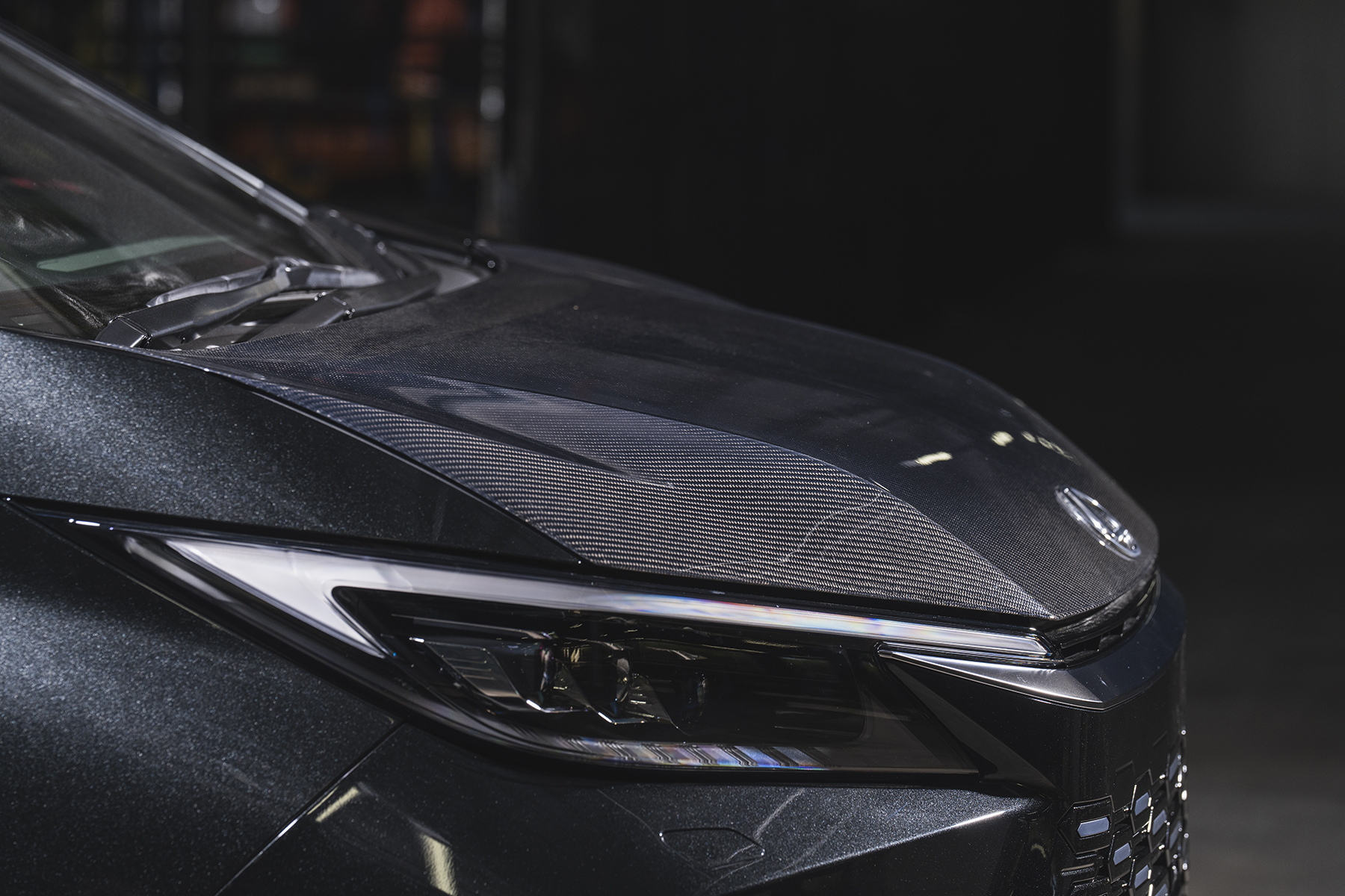 ARTISAN SPIRITS Vehicle Protection LEXUS LM カーボンボンネット
