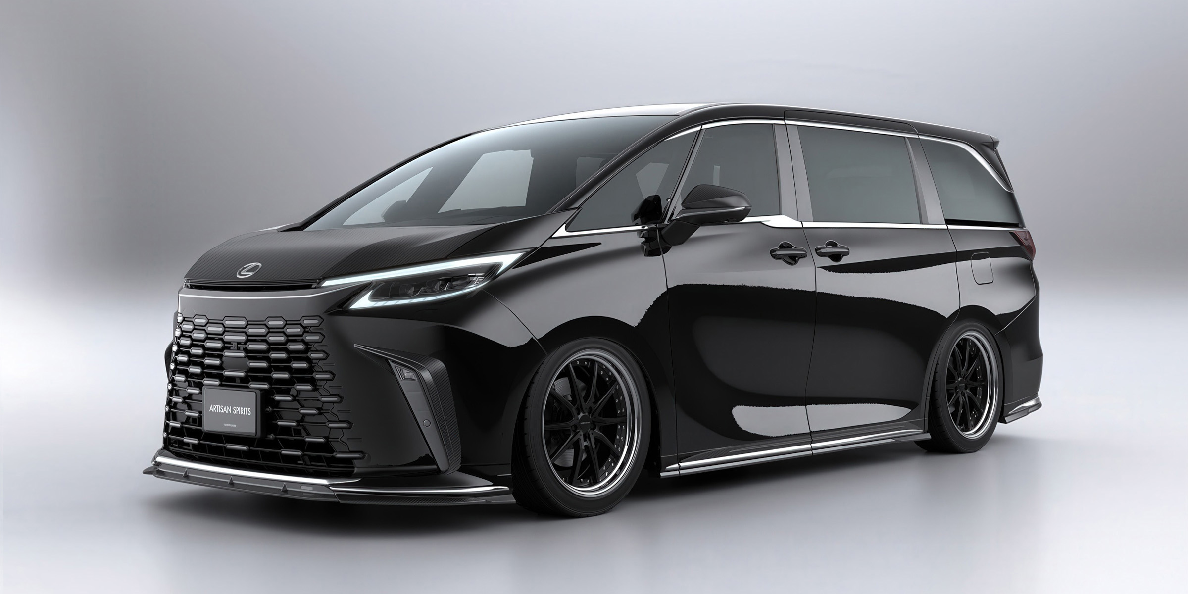 LEXUS LM