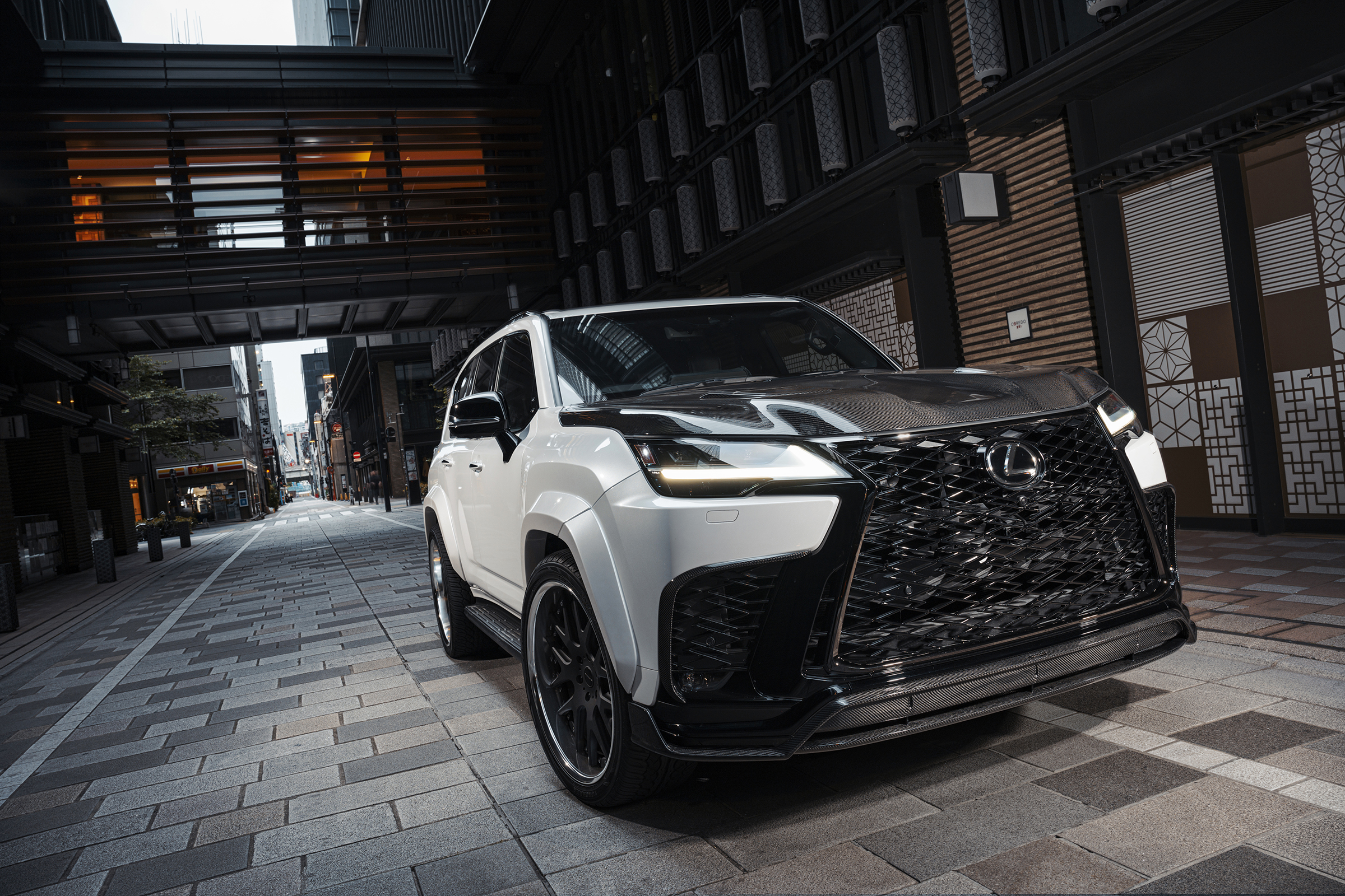 LEXUS LX 600 / 700h F SPORT BODY KIT | ARTISAN SPIRITS