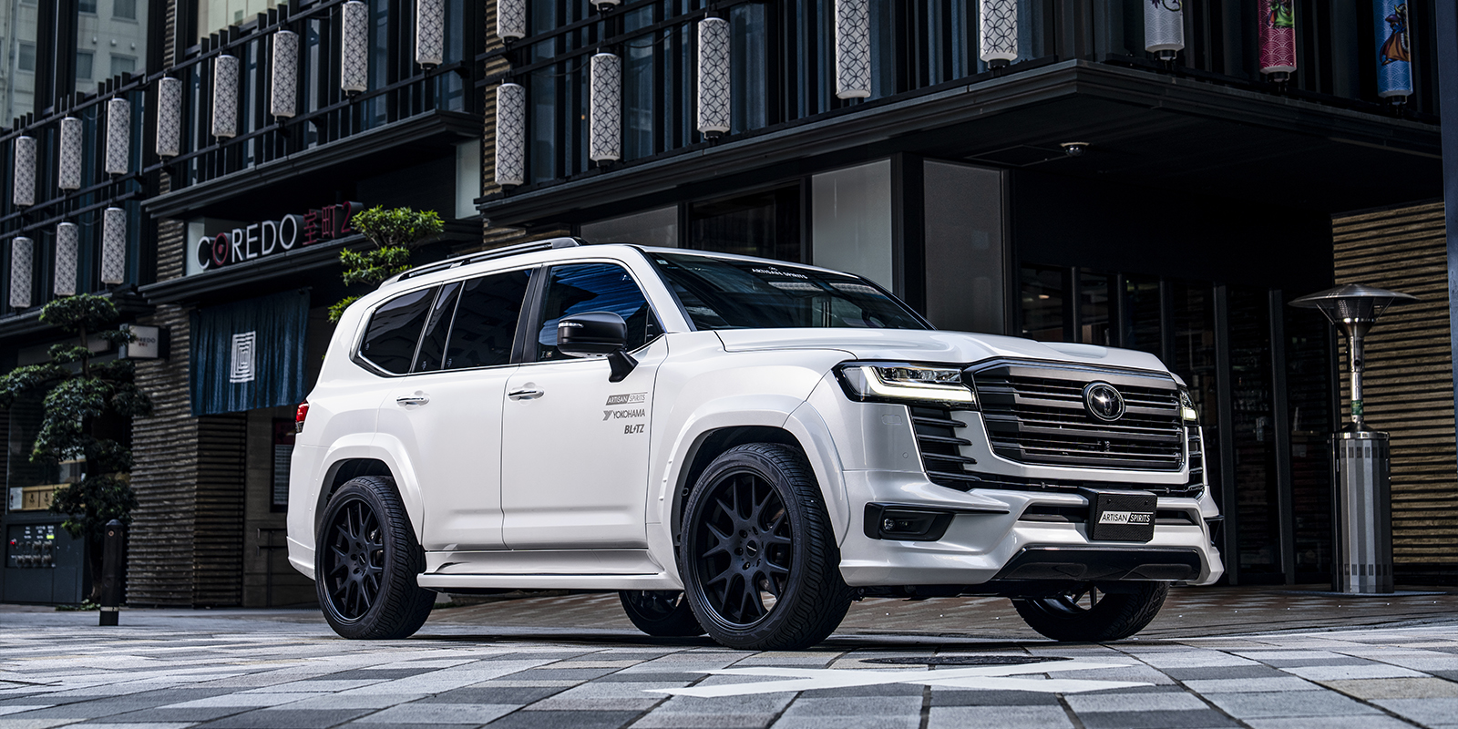 ARTISAN SPIRITS TOYOTA LANDCRUISER 300 ZX BODY KIT